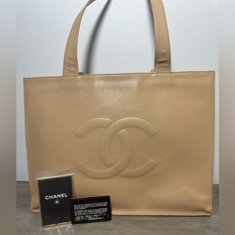 CHANEL Tote Bag Caviar Skin Beige CC Authentic